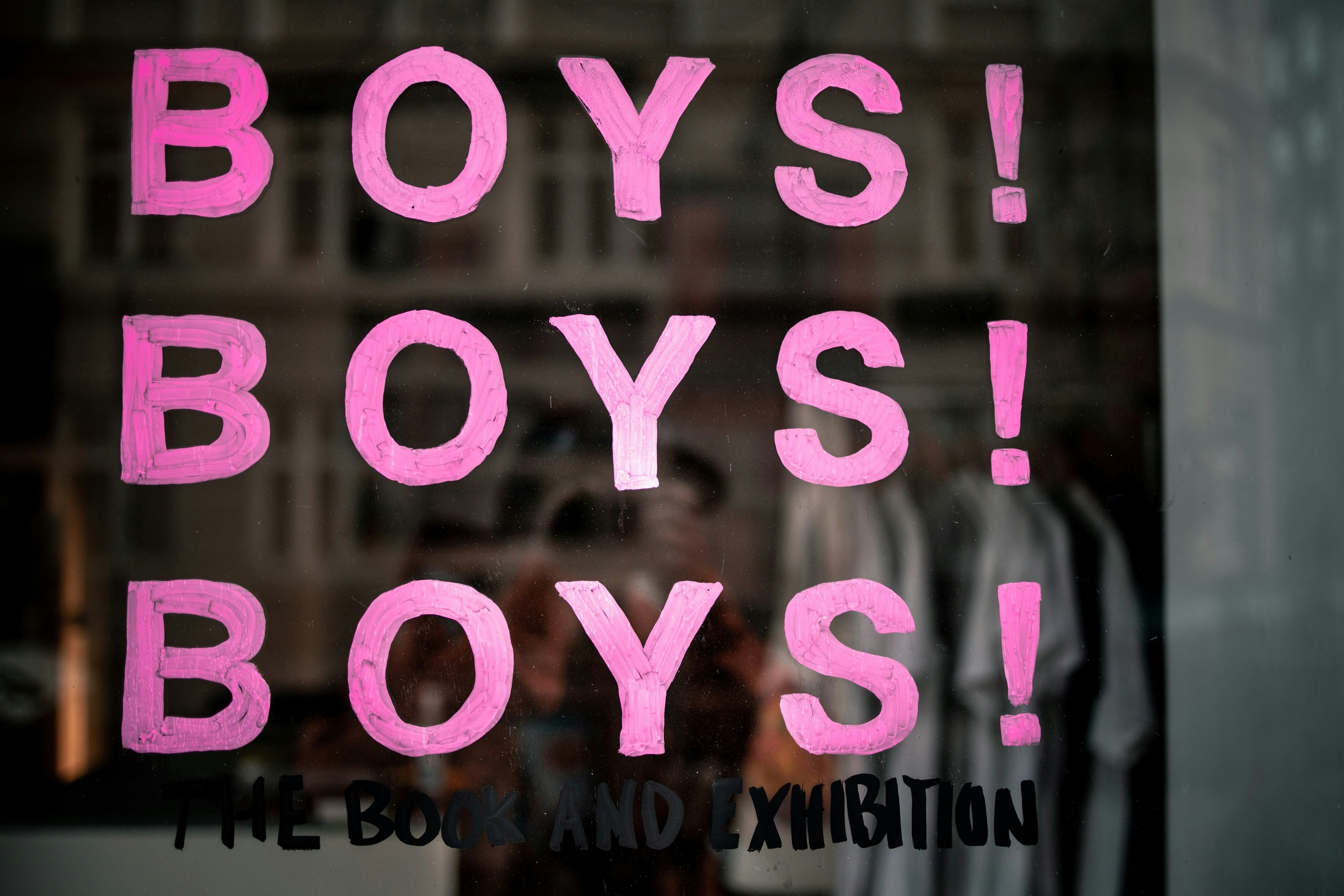 轮播推荐封面：都市奇遇